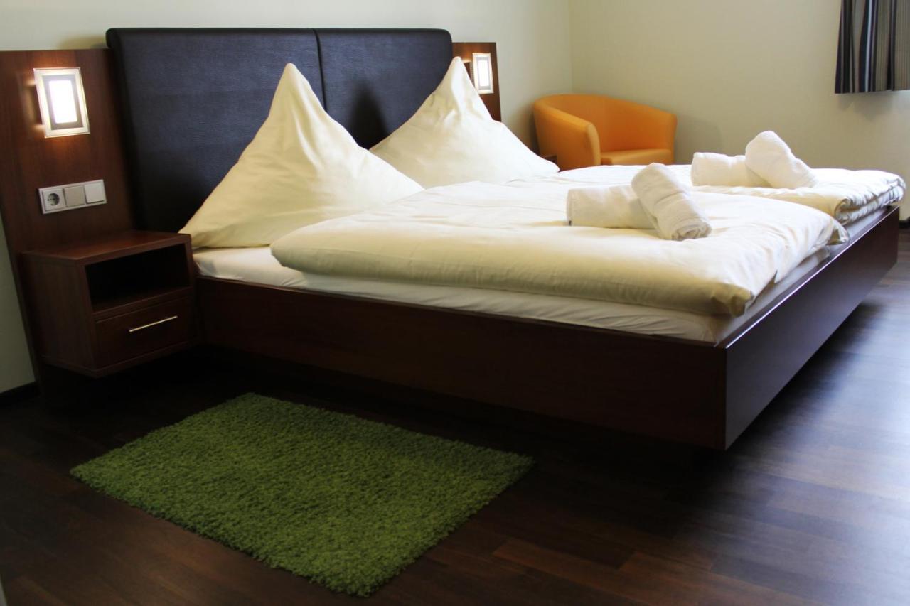 Hotel Brantl Roding Eksteriør bilde